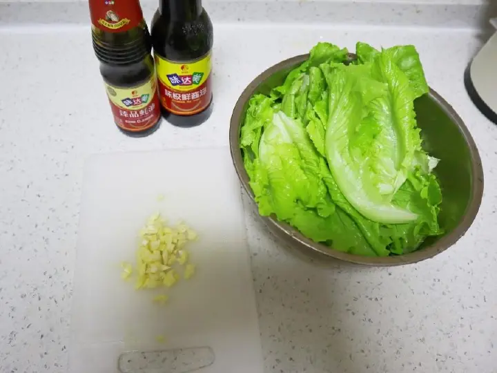 蚝油生菜 第 1 步
