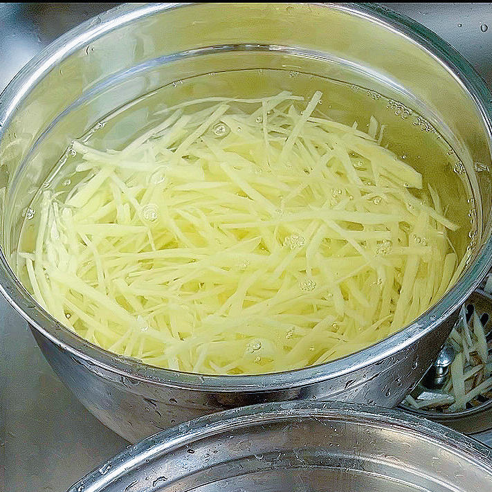 酸辣土豆丝 第 2 步
