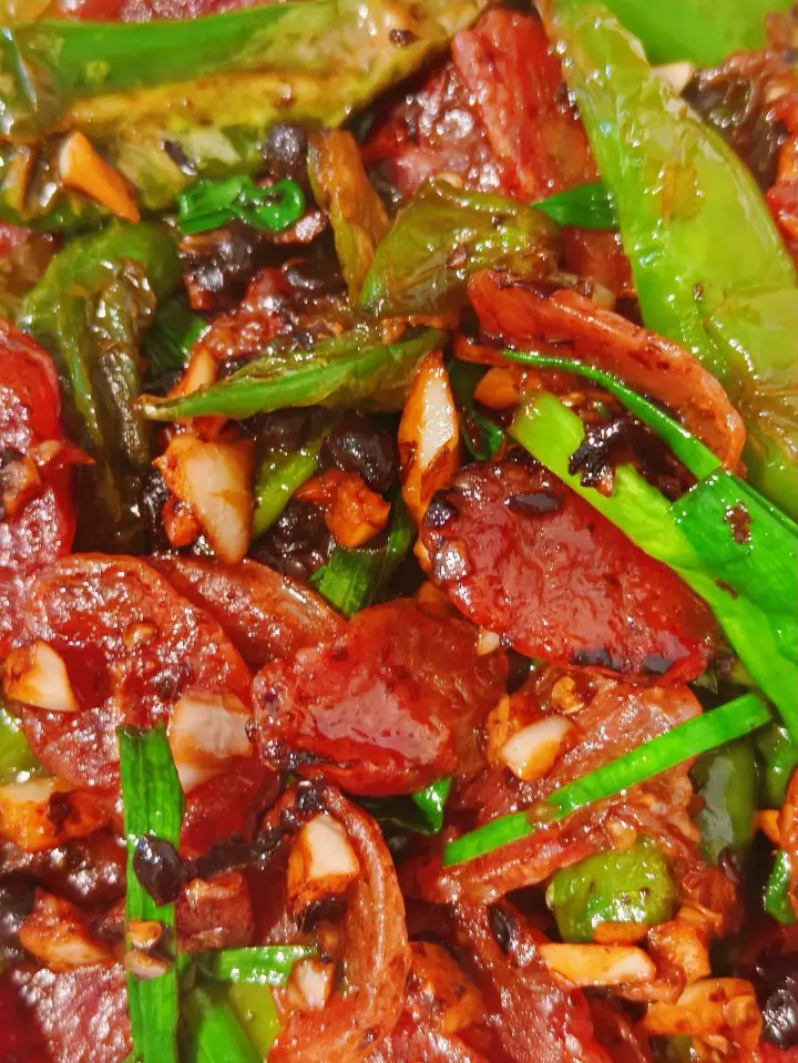 豆豉腊肠炒樟树港辣椒 第 9 步