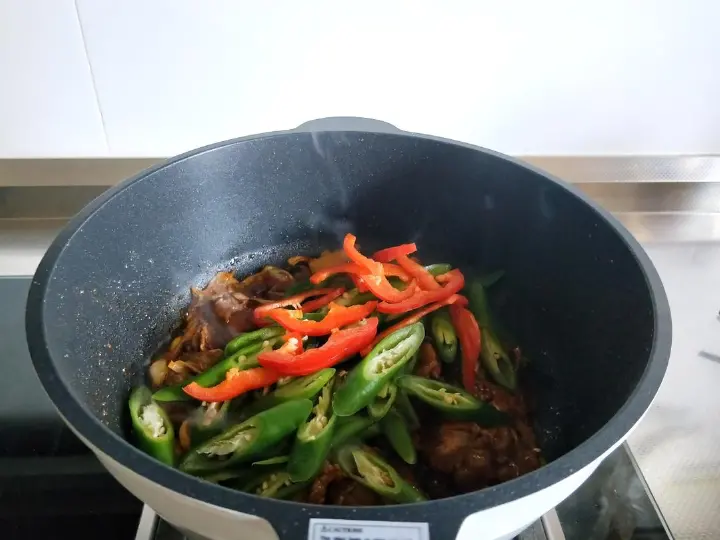 家常小炒肉 第 8 步