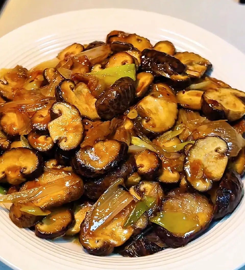 葱烧香菇成品图
