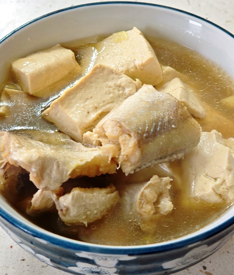 鳕鱼炖豆腐成品图
