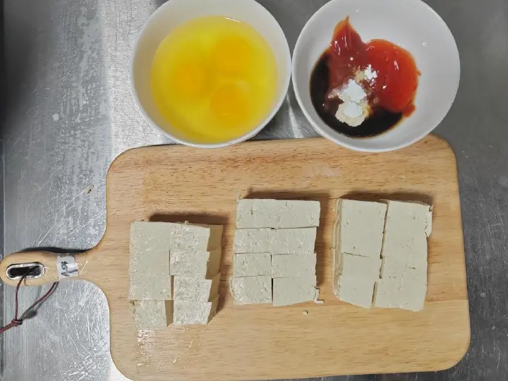 茄汁鸡蛋豆腐 第 1 步