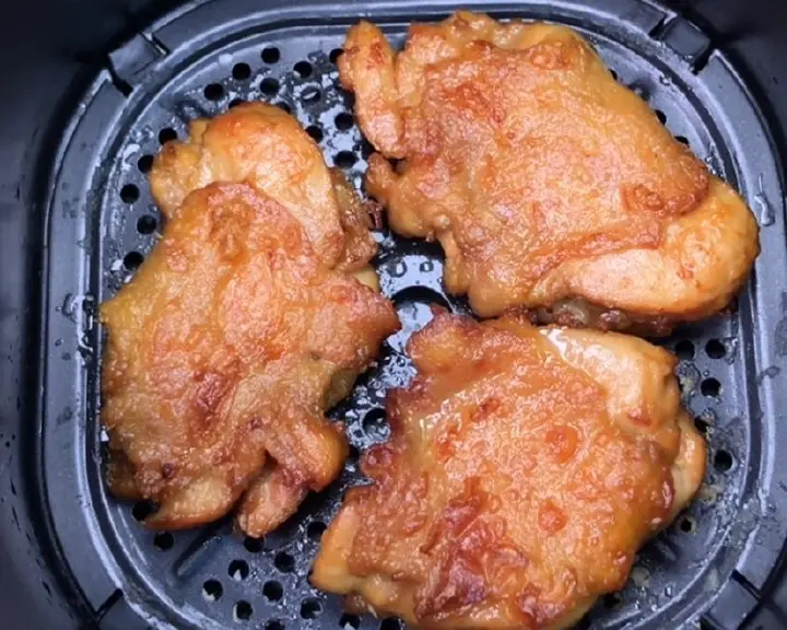 脆皮蒜香鸡腿 第 5 步