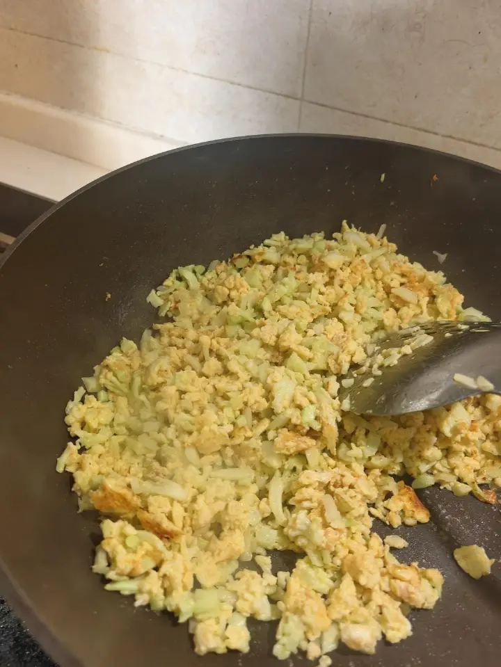 花菜炒蛋 第 2 步