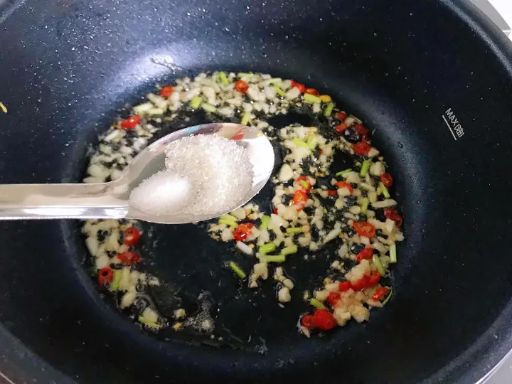 荷包蛋焖面 第 4 步