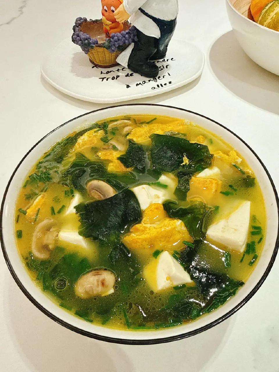 裙带菜豆腐蛋花汤成品图