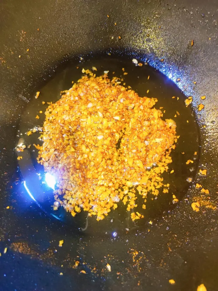 蒜蓉粉丝蒸虾仁 第 3 步