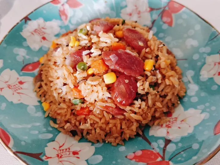 电饭锅香肠焖饭 第 4 步