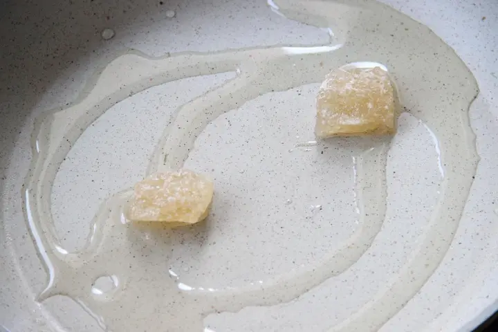 电饭煲茄子烧肉焖饭 第 4 步