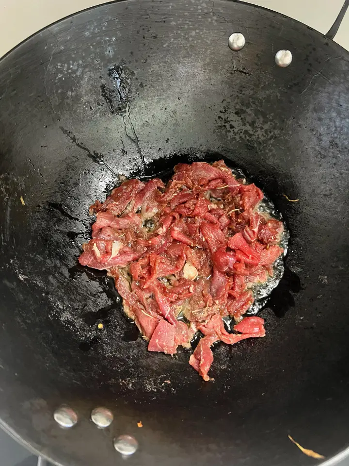 彩椒炒牛里脊 第 5 步