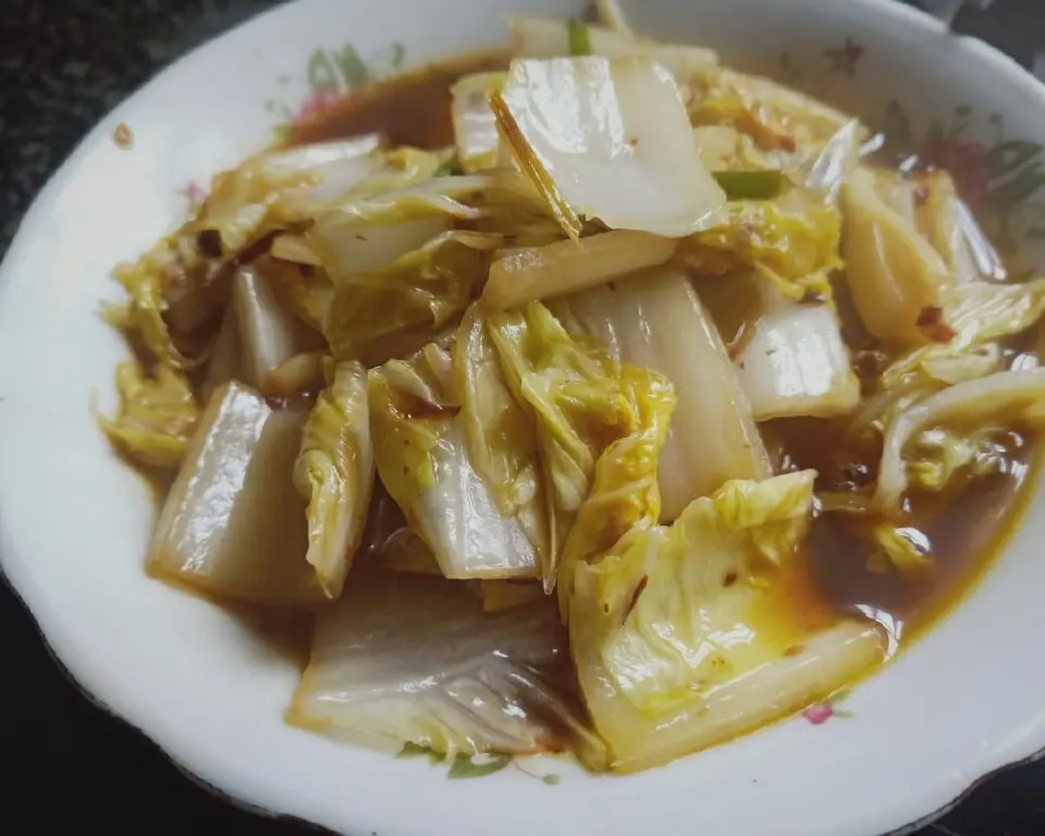 酸辣炒白菜成品图