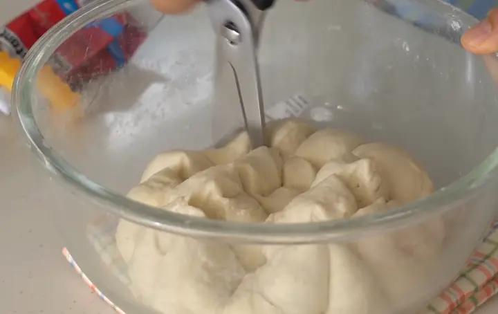 自制冷冻披萨饼底 第 3 步