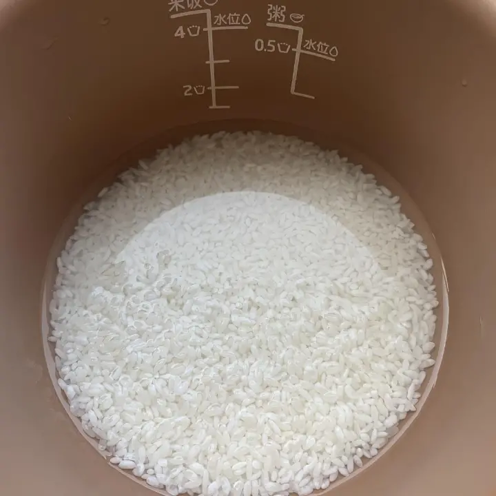 榛蘑五花肉焖饭 第 6 步