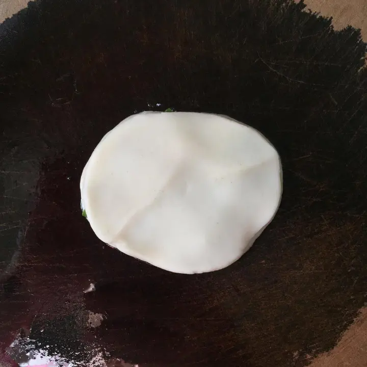 饺子皮葱油饼 第 4 步
