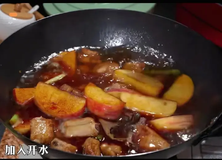 苹果烧排骨 第 6 步