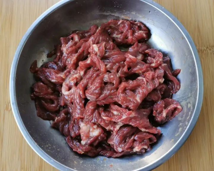 虫草花蒸牛肉 第 3 步