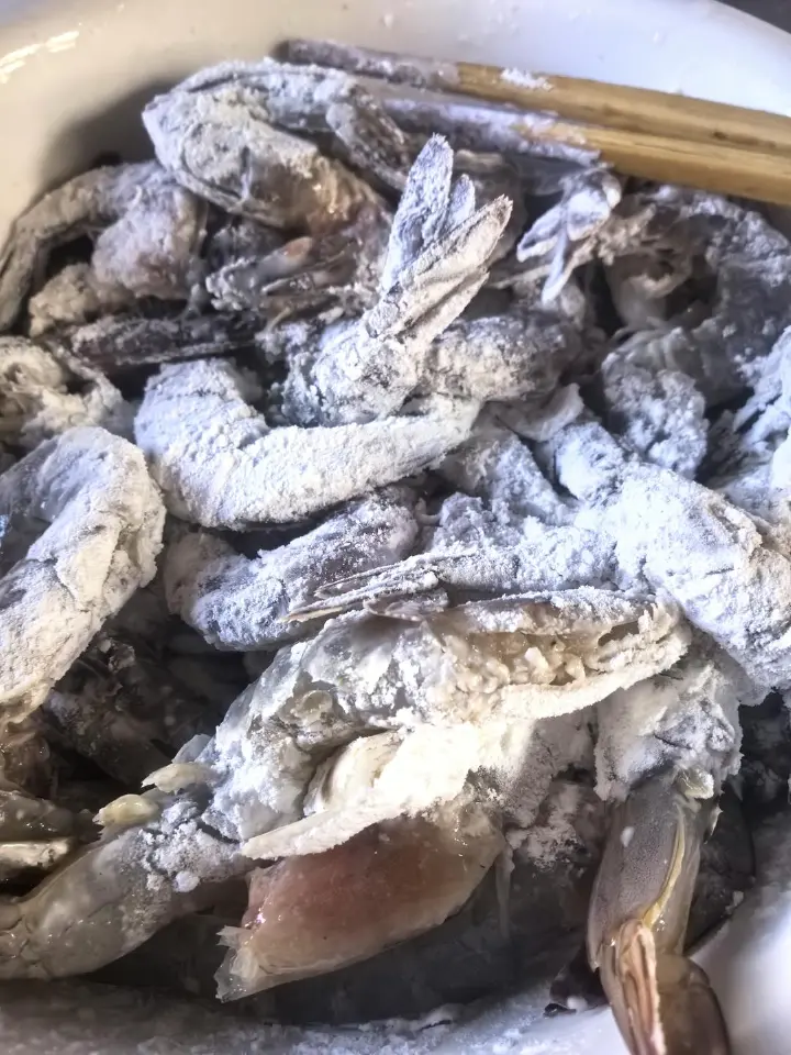 避风塘炒虾 第 4 步
