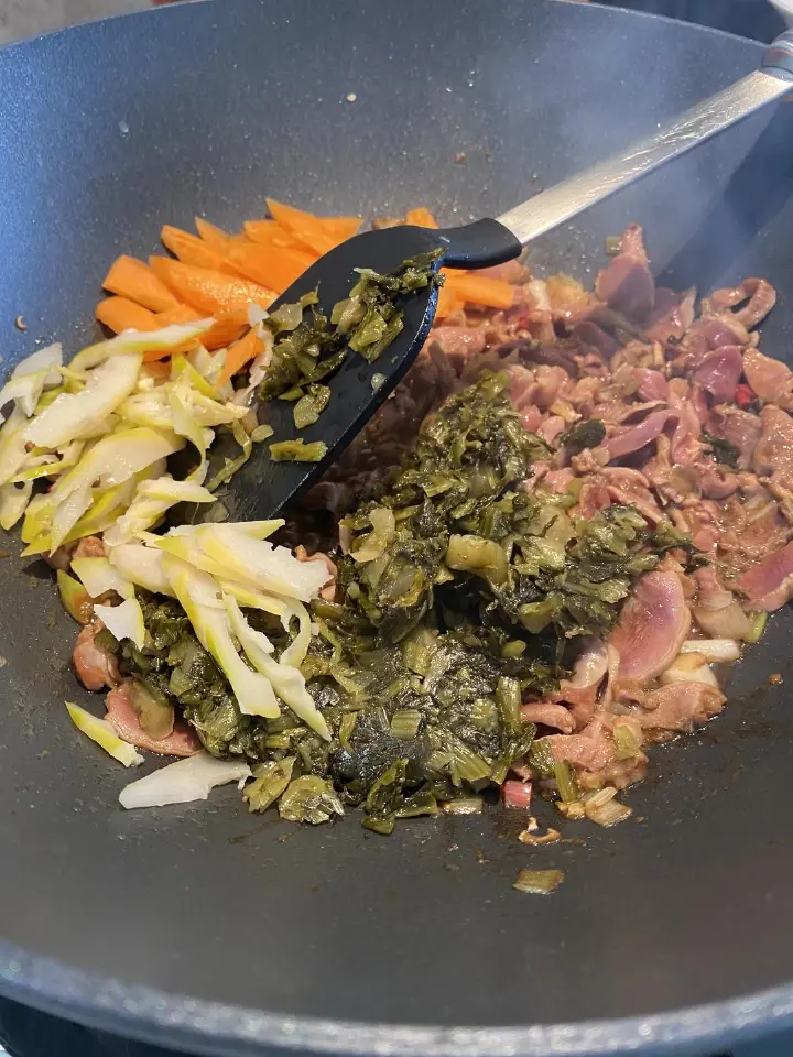 雪菜毛豆炒鸡杂 第 9 步