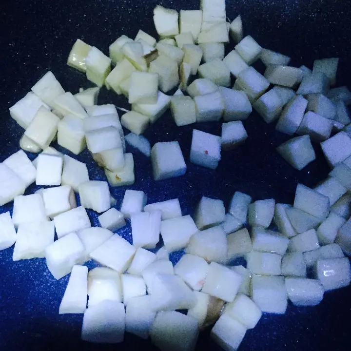 黑胡椒杏鲍菇牛肉粒 第 6 步