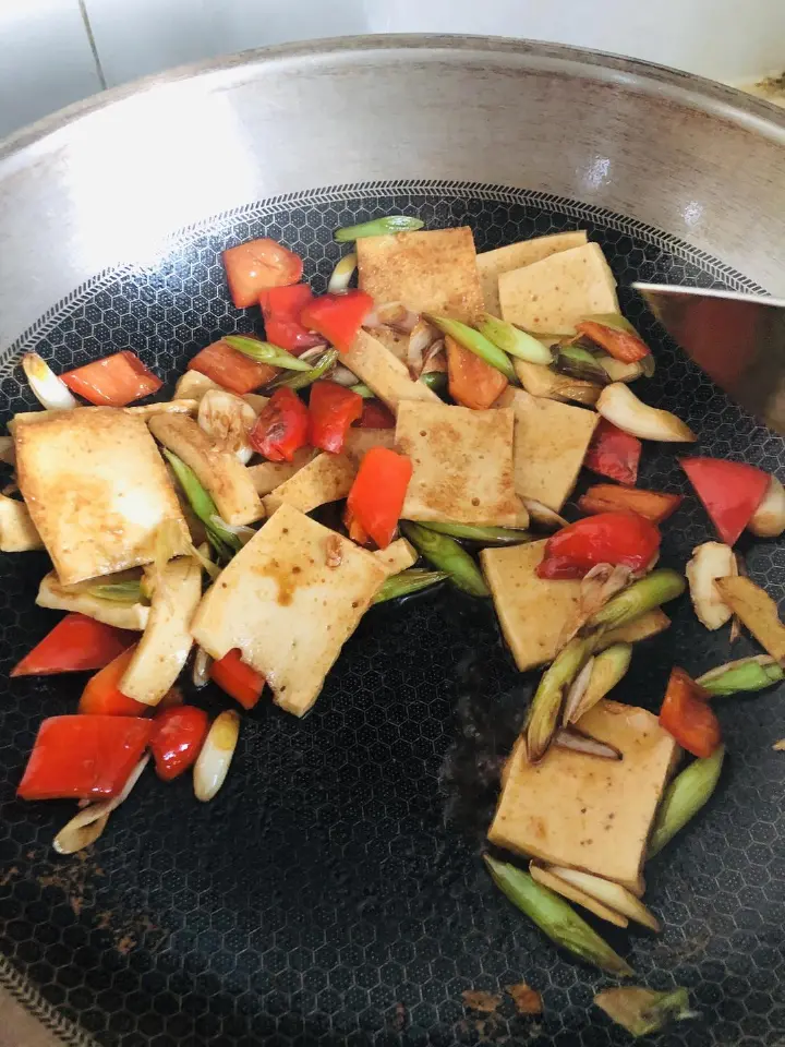 家常炒千叶豆腐 第 5 步