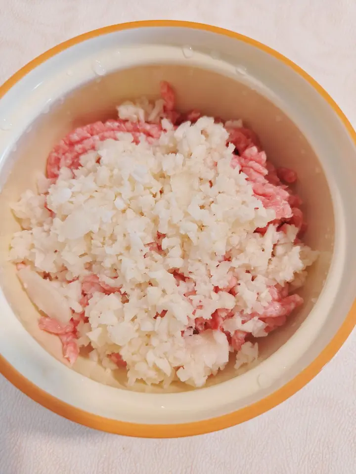 马蹄蒸肉饼 第 1 步