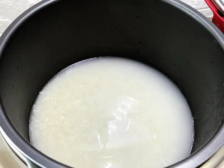 腊肠焖饭 第 2 步