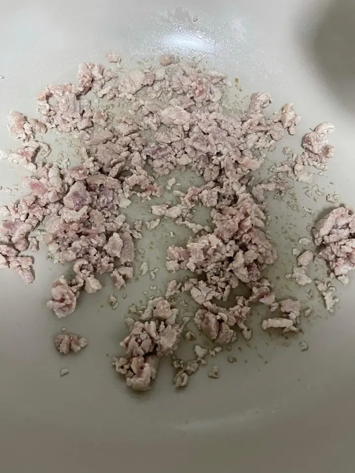 葱香肉饼 第 3 步