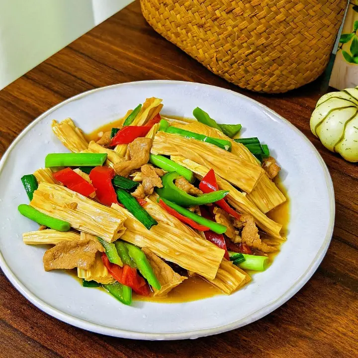 腐竹炒肉片 第 7 步