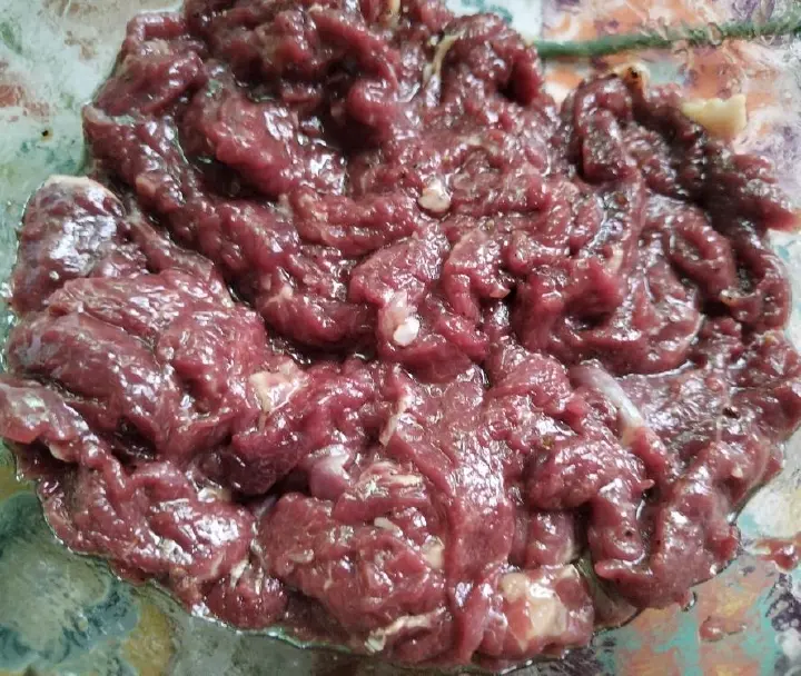 葱蒜烧牛肉 第 4 步
