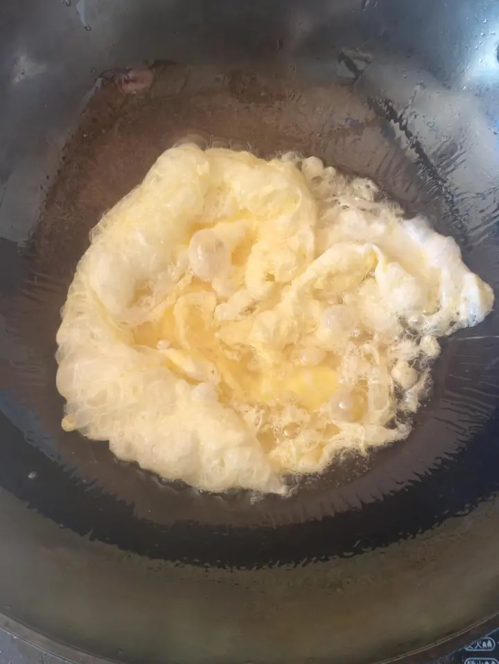 西红柿炒鸡蛋 第 6 步