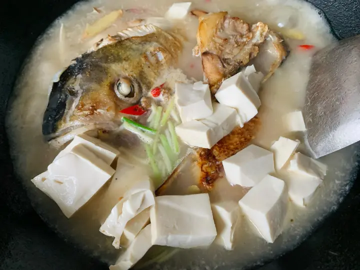 鱼头豆腐汤 第 5 步