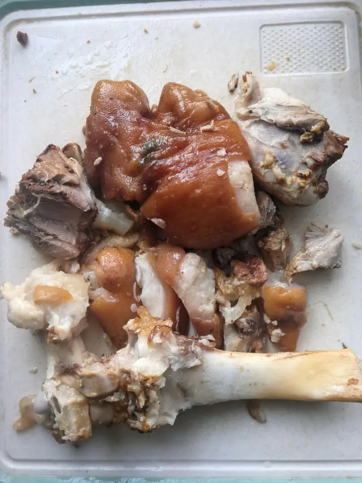 肘子炖粉条 第 2 步