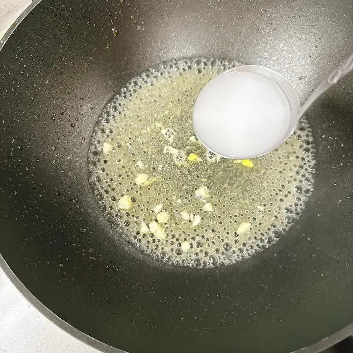 菌菇火腿炒鸡蛋 第 19 步