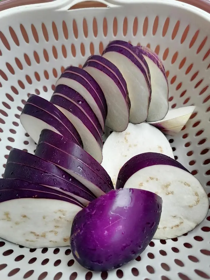 红烧茄子酿肉 第 2 步