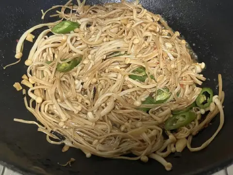 辣炒金针菇