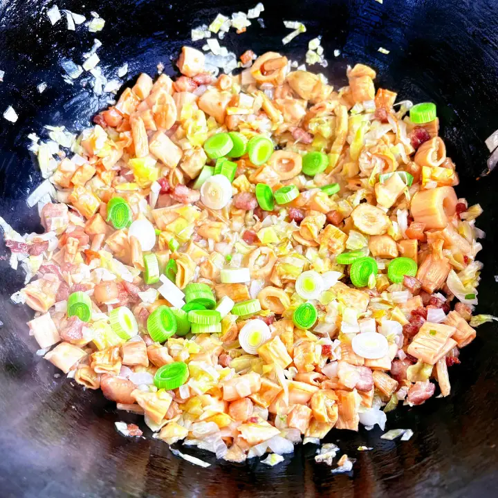 肉沫酸包菜炒笋丁 第 7 步