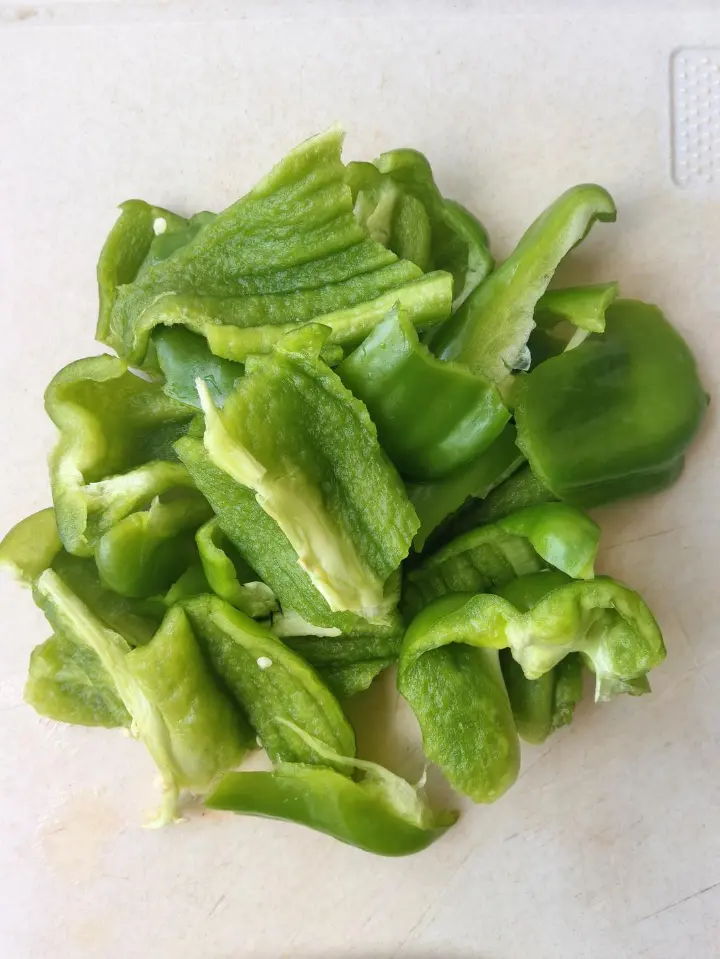 麻椒炒肉 第 1 步