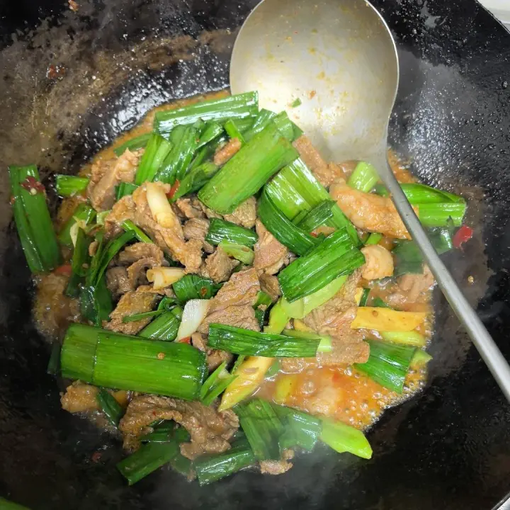 蒜苗炒牛肉 第 6 步