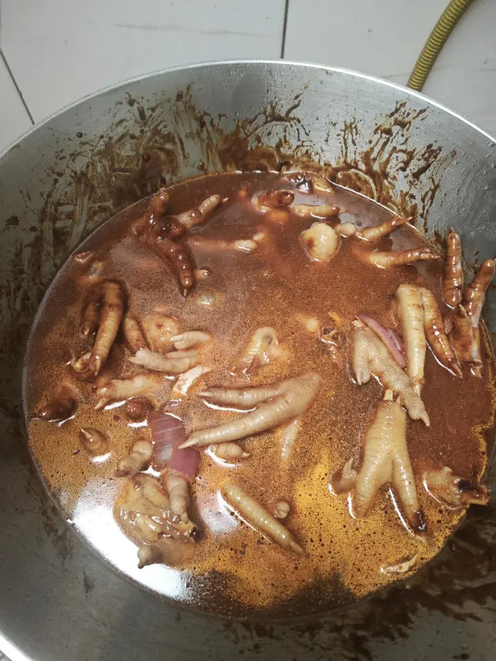 酱香鸡爪煲 第 10 步