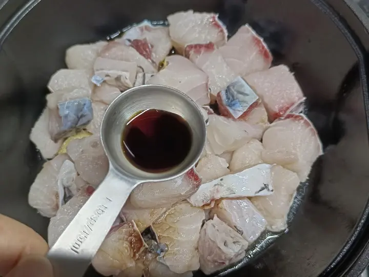 酱香豆腐青鱼煲 第 6 步