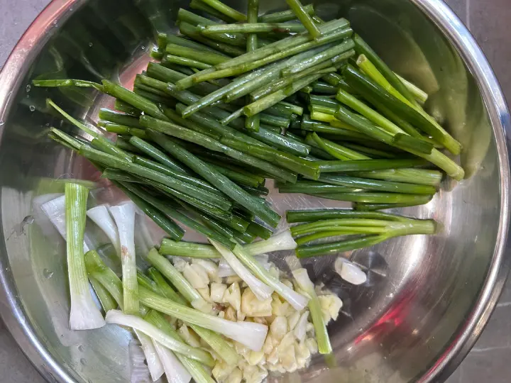 草菇炒牛肉 第 3 步