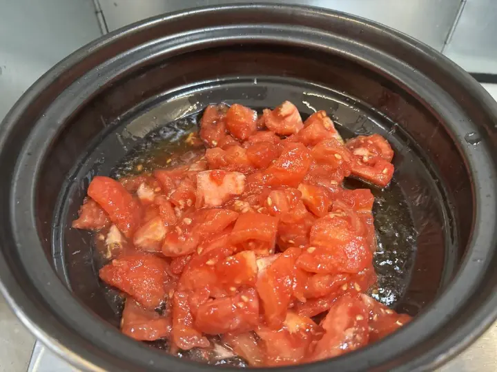 番茄腐竹牛肉煲 第 7 步