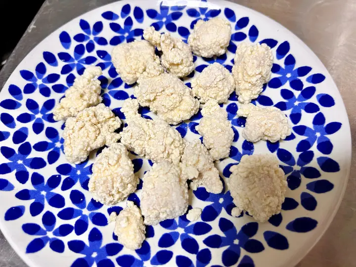 微波炉糖醋鸡米花 第 1 步