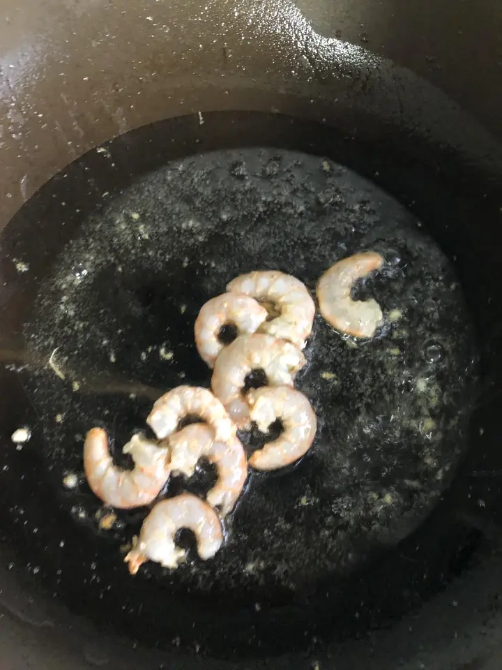 番茄虾仁意面 第 3 步