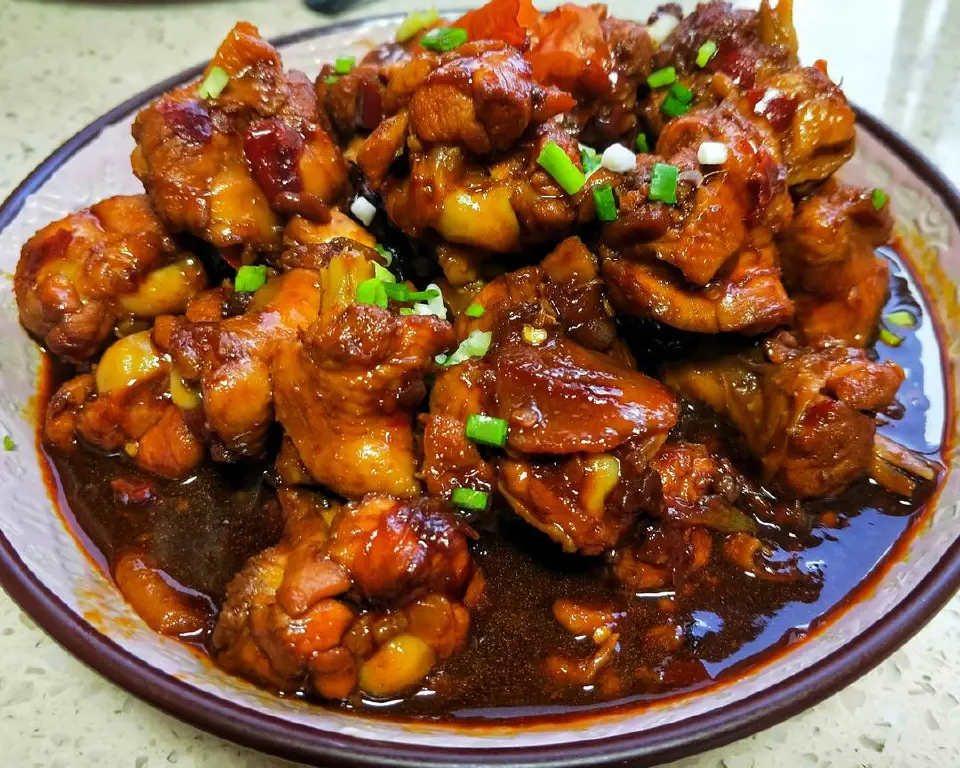 红烧鸡块成品图