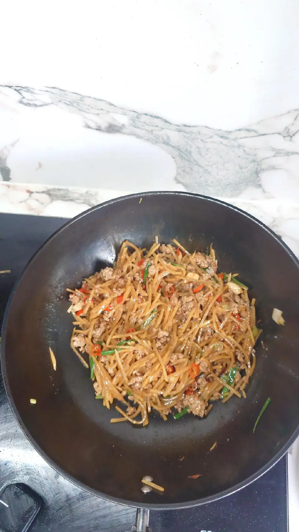酸辣肉末土豆丝成品图