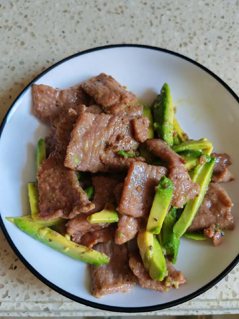 牛油果炒牛肉片成品图