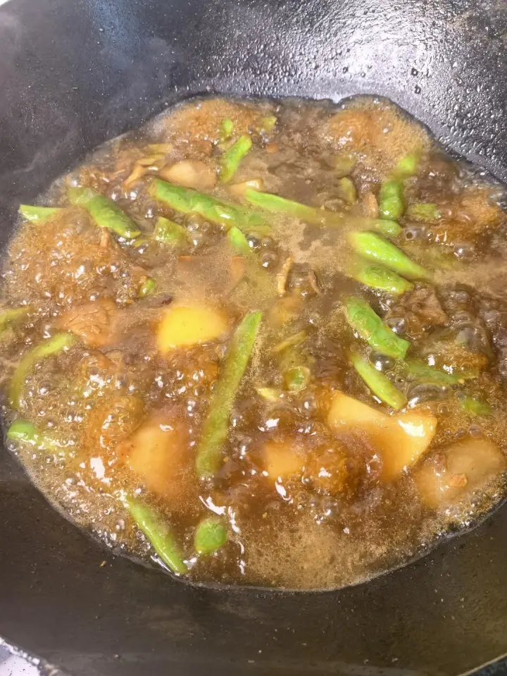 东北土豆炖豆角 第 15 步