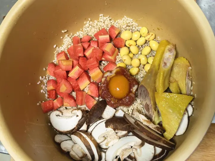 腊味焖饭 第 5 步